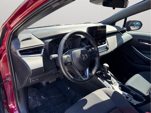 Used 2023 Toyota Corolla SE FWD image 6