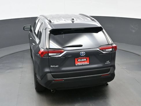 Used 2021 Toyota RAV4 LE AWD/4WD image 37