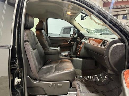 Used 2008 Chevrolet Silverado 2500 LTZ w/ Suspension Package, Off-Road image 15