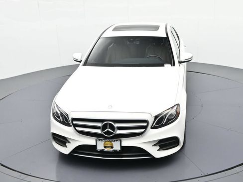 Used 2017 Mercedes-Benz E 300 4MATIC image 17