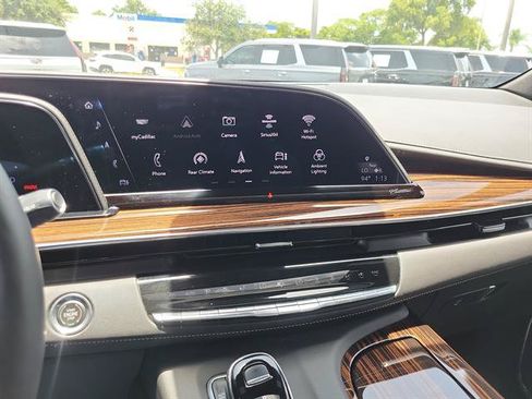 Certified 2023 Cadillac Escalade Premium Luxury AWD/4WD image 50