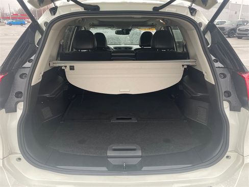 Used 2019 Nissan Rogue SL w/ Premium Package image 52