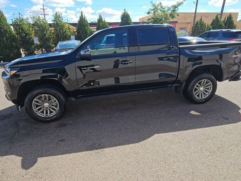 Used 2024 Chevrolet Colorado LT w/ LT Convenience Package II image 4