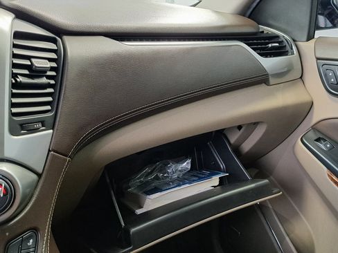 Used 2019 Chevrolet Suburban Premier image 21