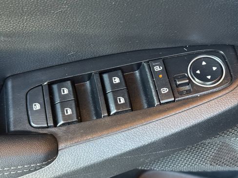 Used 2024 Kia Seltos S AWD/4WD image 14