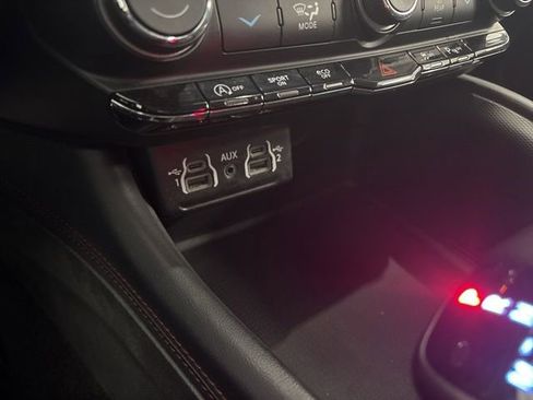 Used 2024 Dodge Durango GT AWD/4WD image 39