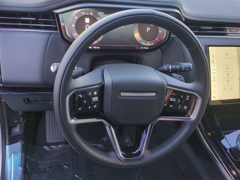 New 2025 Land Rover Range Rover Sport SE image 10
