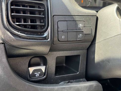 Used 2024 RAM ProMaster 2500 w/ Convenience Group FWD image 25