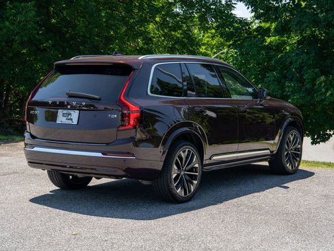 Used 2025 Volvo XC90 T8 Ultra AWD/4WD image 7