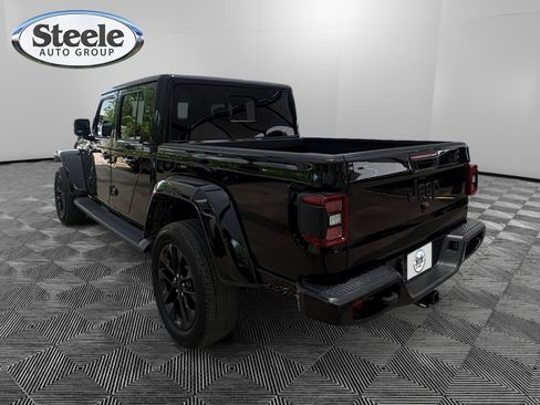 Used 2023 Jeep Gladiator Overland AWD/4WD image 3
