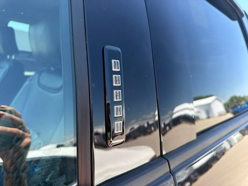 Used 2019 Ford F150 XLT w/ Equipment Group 302A Luxury AWD/4WD image 4