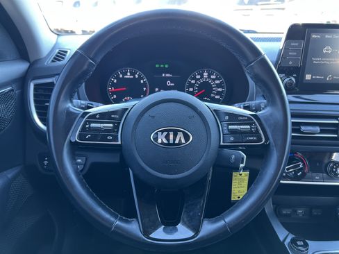 Used 2021 Kia Seltos S image 27