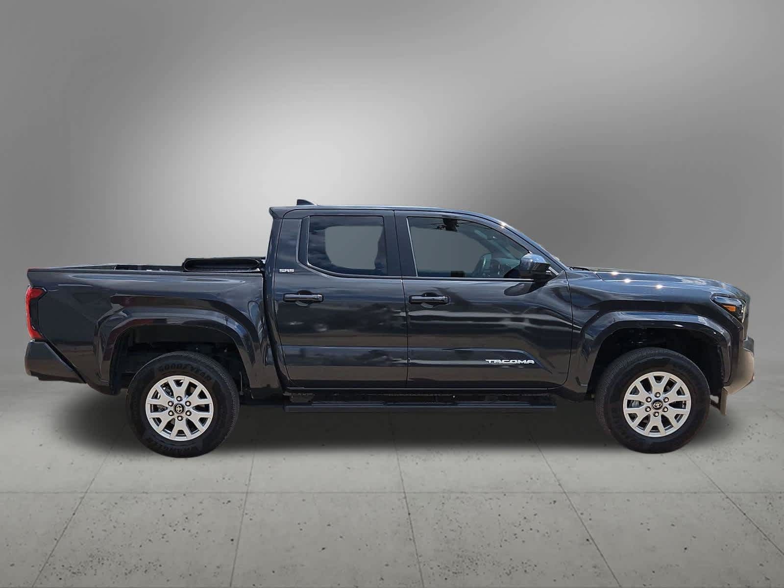 Used 2025 Toyota Tacoma SR5 RWD image 7
