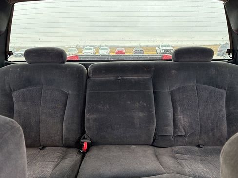 Used 2001 Chevrolet Silverado 1500 LS AWD/4WD image 42