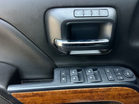 Used 2017 Chevrolet Silverado 2500 High Country w/ Duramax Plus Package AWD/4WD image 15