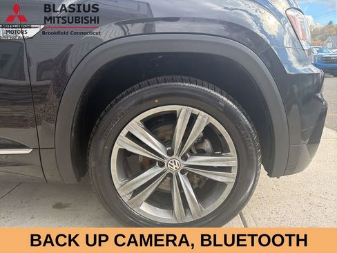 Used 2019 Volkswagen Atlas SEL R-Line AWD/4WD image 3