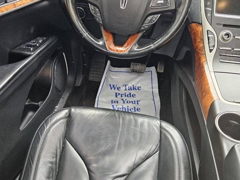 Used 2016 Lincoln MKX Select AWD/4WD image 4