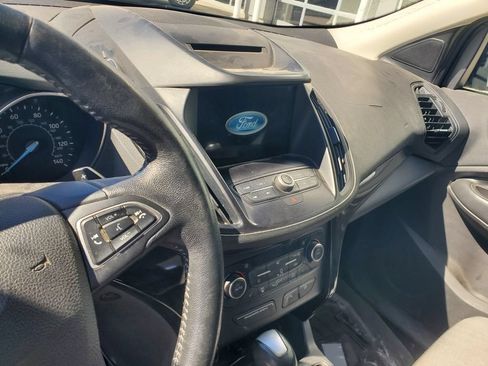 Used 2018 Ford Escape SE w/ SE Sport Appearance Package AWD/4WD image 11