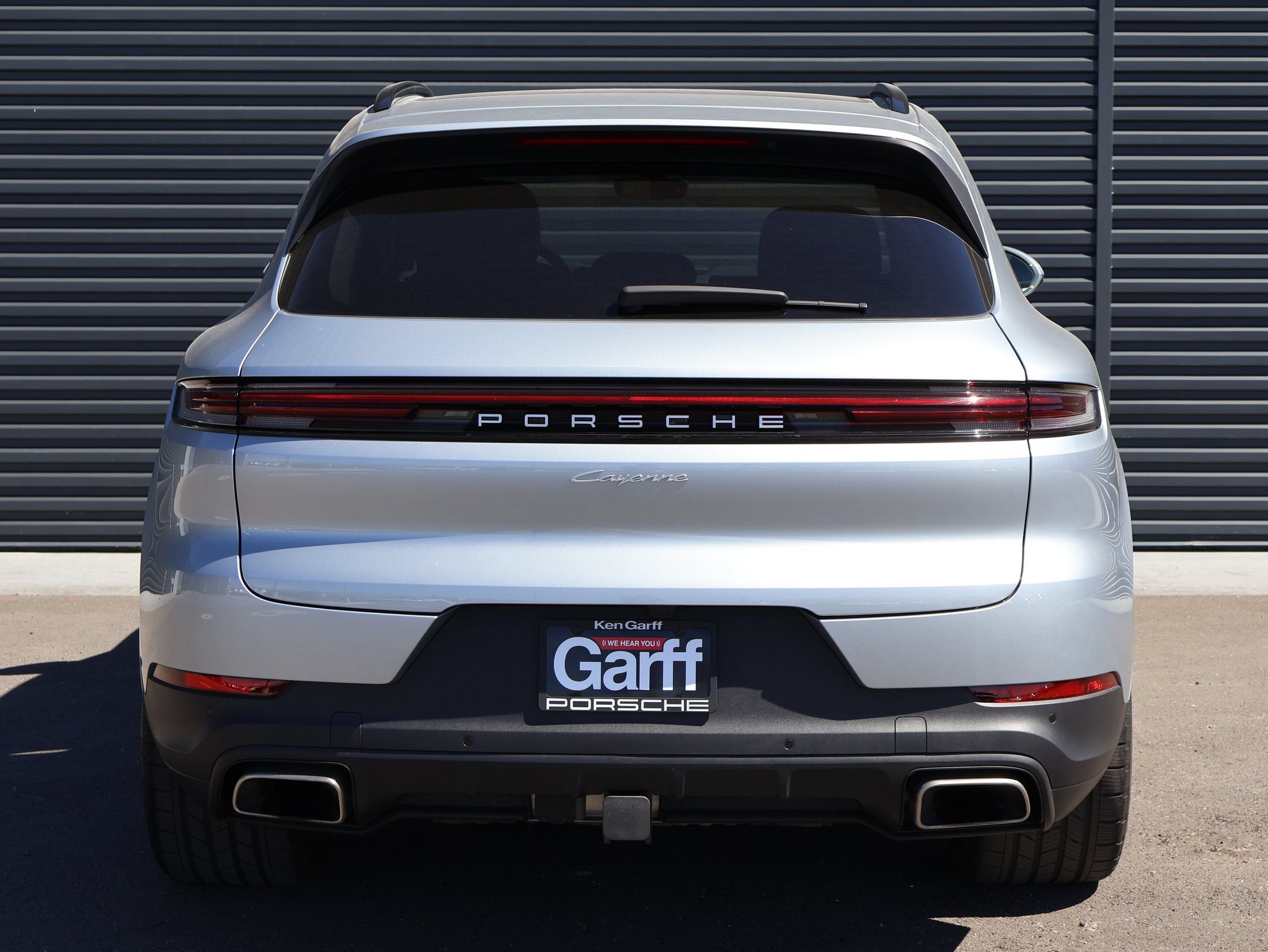 Used 2024 Porsche Cayenne AWD/4WD image 9