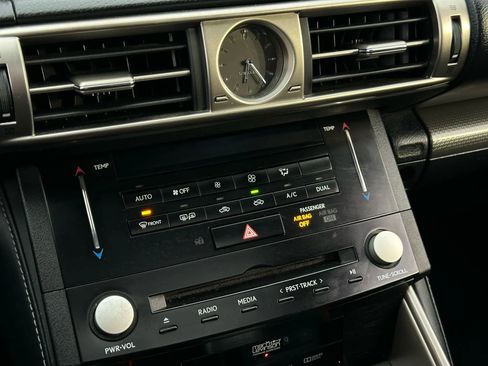 Used 2014 Lexus IS 350 image 37