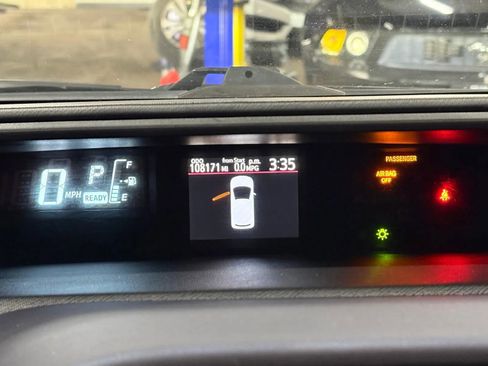 Used 2015 Toyota Prius C Three image 13