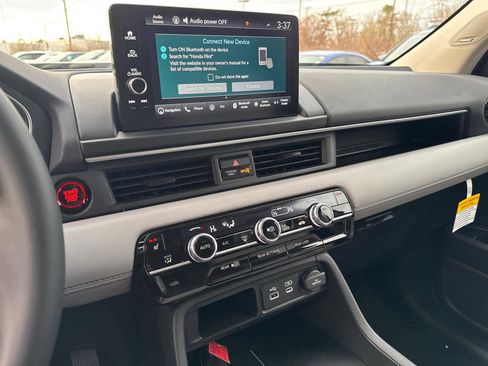 New 2025 Honda Pilot Touring image 27