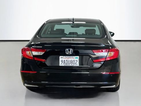 Used 2022 Honda Accord Touring image 6