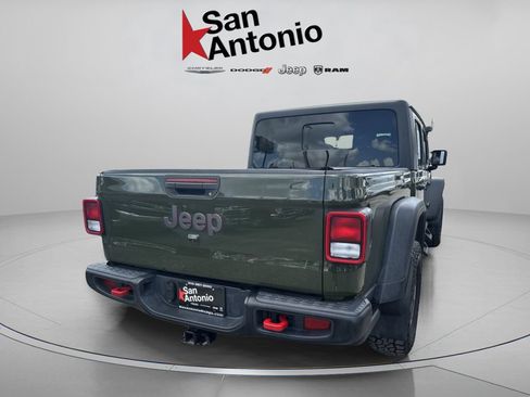 Used 2022 Jeep Gladiator Rubicon w/ Cold Weather Group AWD/4WD image 14