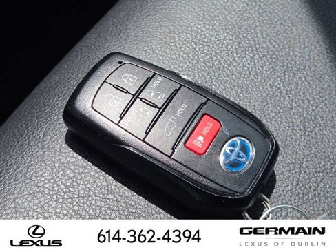 Used 2025 Toyota Sienna XSE w/ XSE Plus Package AWD/4WD image 37