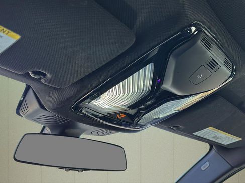 Used 2019 BMW 530i 530i w/ Convenience Package image 36