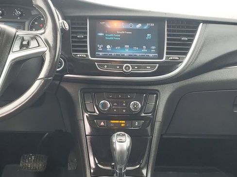 Used 2020 Buick Encore Preferred image 26