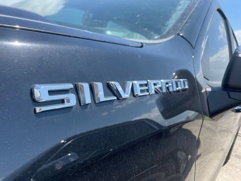 Used 2023 Chevrolet Silverado 1500 LT AWD/4WD image 12