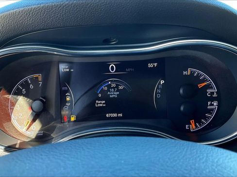 Used 2021 Jeep Grand Cherokee Laredo X image 21