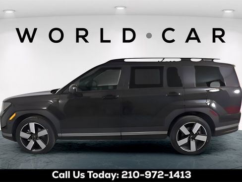 Certified 2024 Hyundai Santa Fe Limited image 4