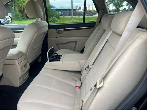 Used 2009 Hyundai Santa Fe SE FWD image 11