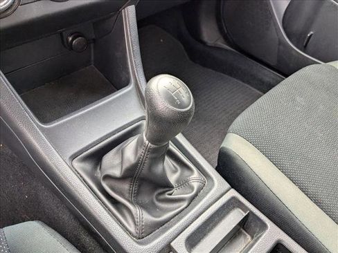 Used 2017 Subaru Crosstrek 2.0i image 11