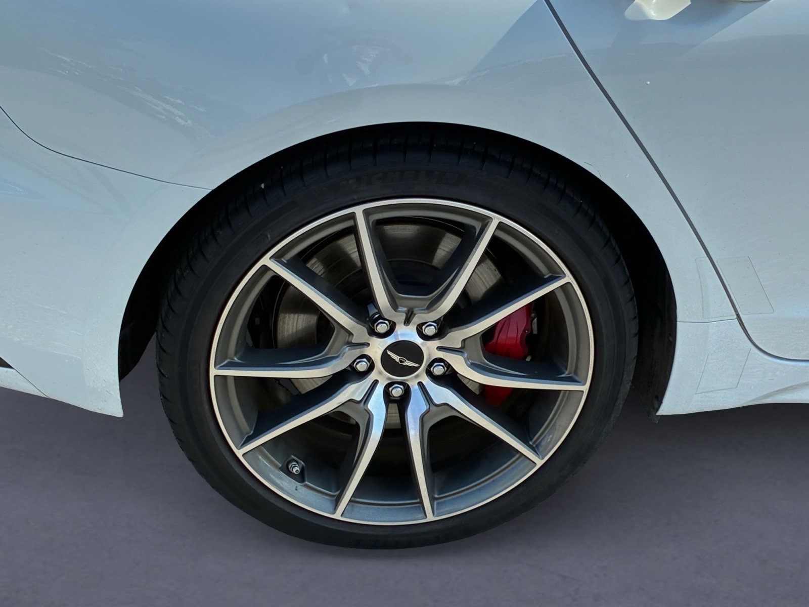 Used 2025 Genesis G70 2.5T RWD image 5