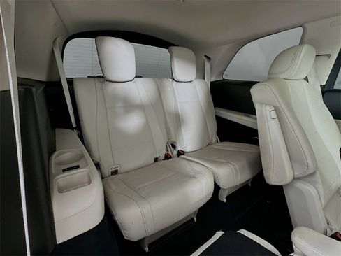 Used 2022 Mercedes-Benz GLS 450 4MATIC image 28