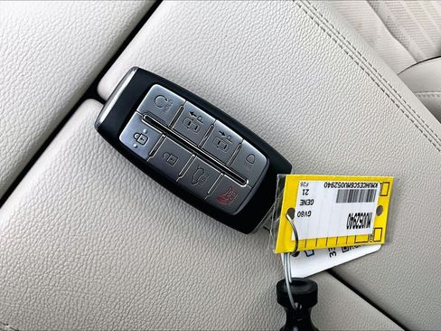 Used 2021 Genesis GV80 3.5T w/ Advanced Package 06 AWD/4WD image 15
