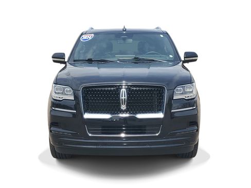 Used 2024 Lincoln Navigator Reserve image 2
