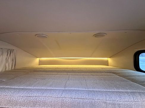 Used 2016 Mercedes-Benz Sprinter 3500 image 23