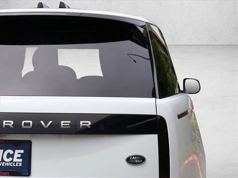 Used 2023 Land Rover Range Rover SE AWD/4WD image 8