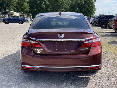 Used 2017 Honda Accord EX-L image 6