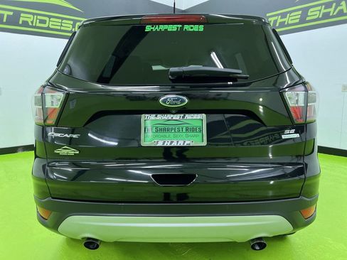 Used 2017 Ford Escape SE w/ SE Leather Comfort Package FWD image 8