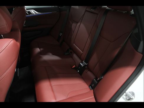 Certified 2025 BMW 430i xDrive w/ M Sport Package AWD/4WD image 19