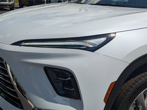 New 2026 Buick Enclave Preferred w/ Power Package image 7