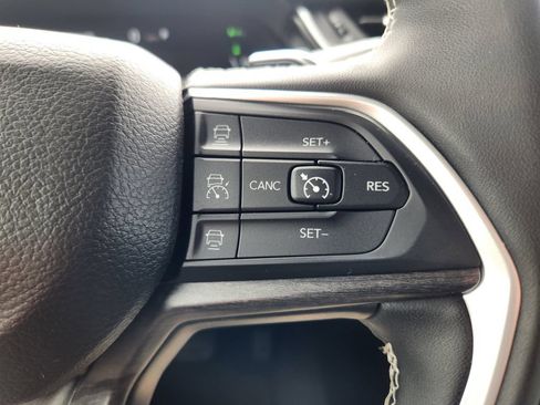 Used 2024 Jeep Grand Cherokee Limited 4xe AWD/4WD image 23