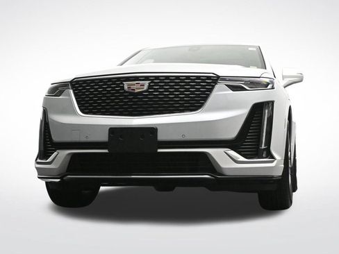 Certified 2024 Cadillac XT6 Premium Luxury AWD/4WD image 32