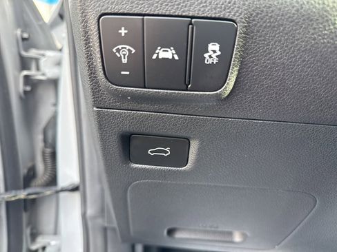 Used 2024 Kia K5 GT-Line image 17