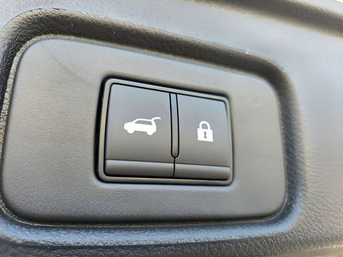 New 2026 Nissan Pathfinder SL AWD/4WD image 8